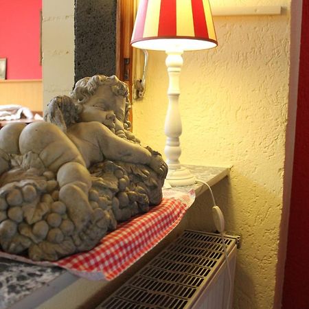 Weinstube Bycastors Hotel Treis-Karden Kültér fotó