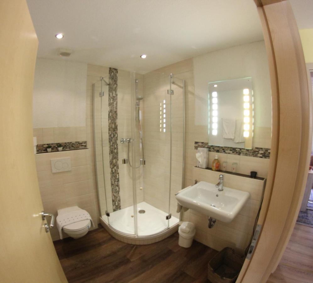 Weinstube Bycastors Hotel Treis-Karden Kültér fotó