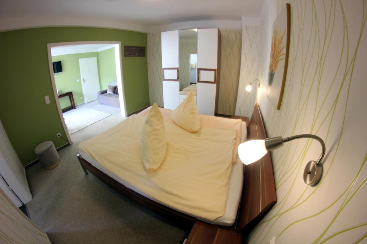 Weinstube Bycastors Hotel Treis-Karden Kültér fotó
