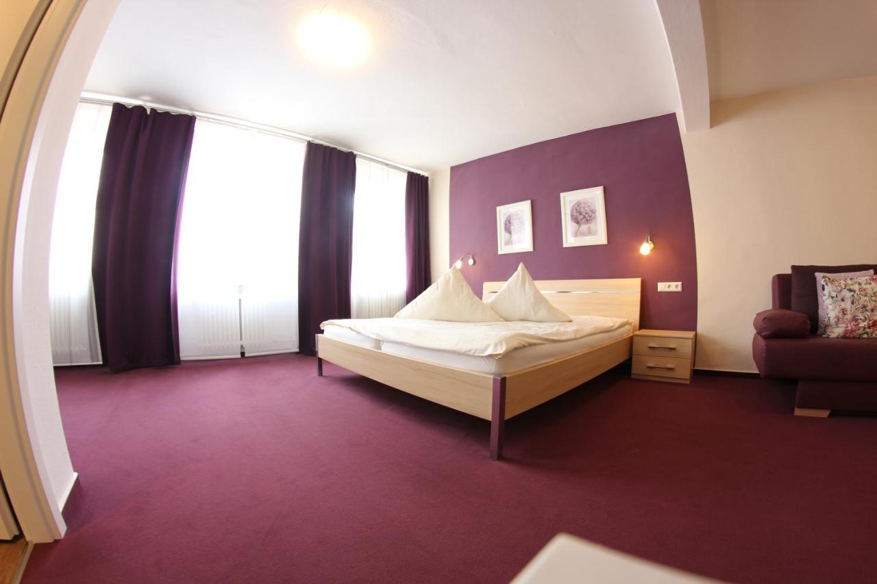 Weinstube Bycastors Hotel Treis-Karden Kültér fotó