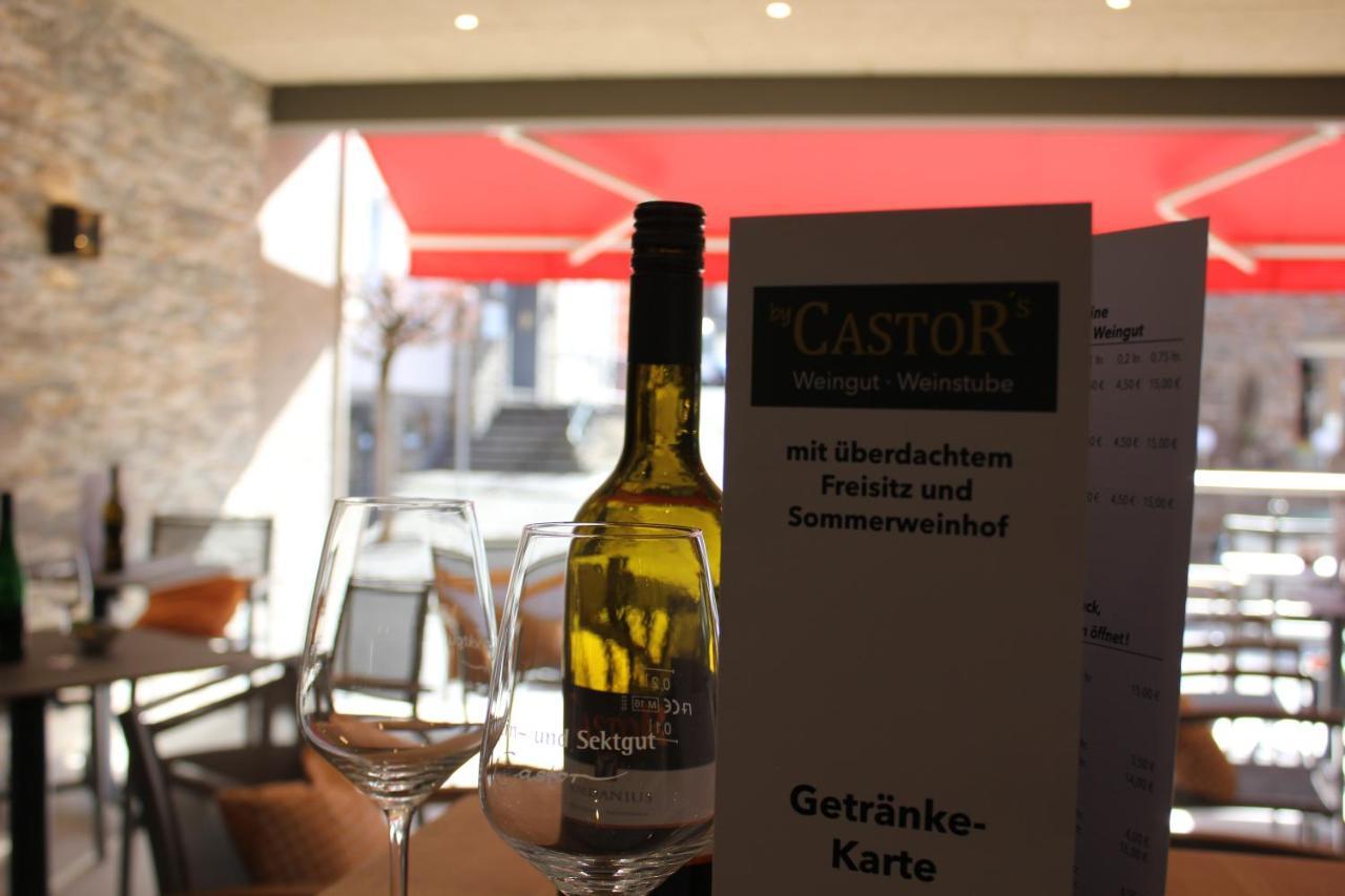 Weinstube Bycastors Hotel Treis-Karden Kültér fotó