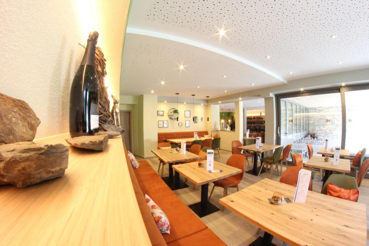 Weinstube Bycastors Hotel Treis-Karden Kültér fotó