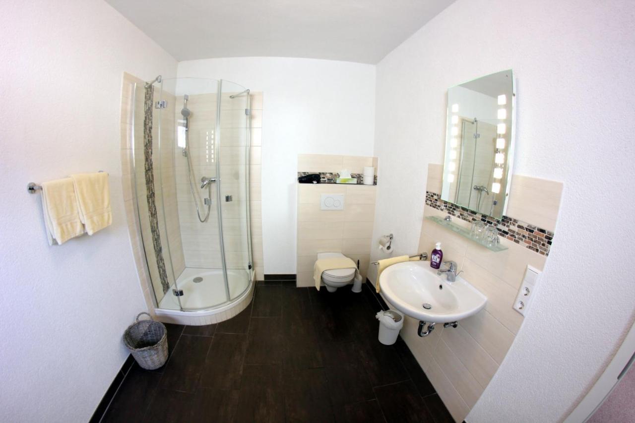 Weinstube Bycastors Hotel Treis-Karden Kültér fotó